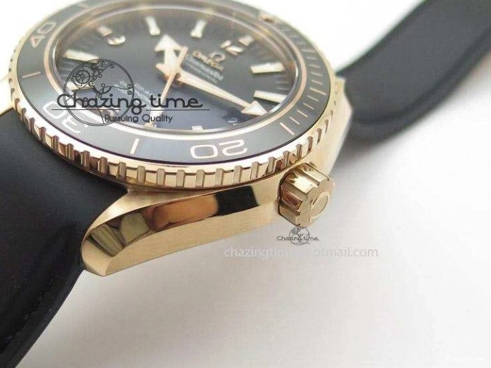 0112 Bright Planet Ocean Professional Rose Gold Liquid Metal V6F 45mm on Black Rubber Strap A 8287